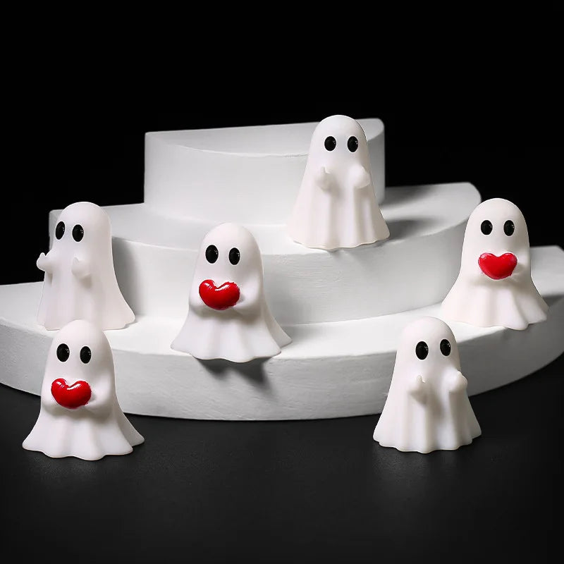 Halloween Ghost 6pcs Decorations: Mini Resin Crafts—Cute Cartoon Miniature Landscapes and DIY Ornaments